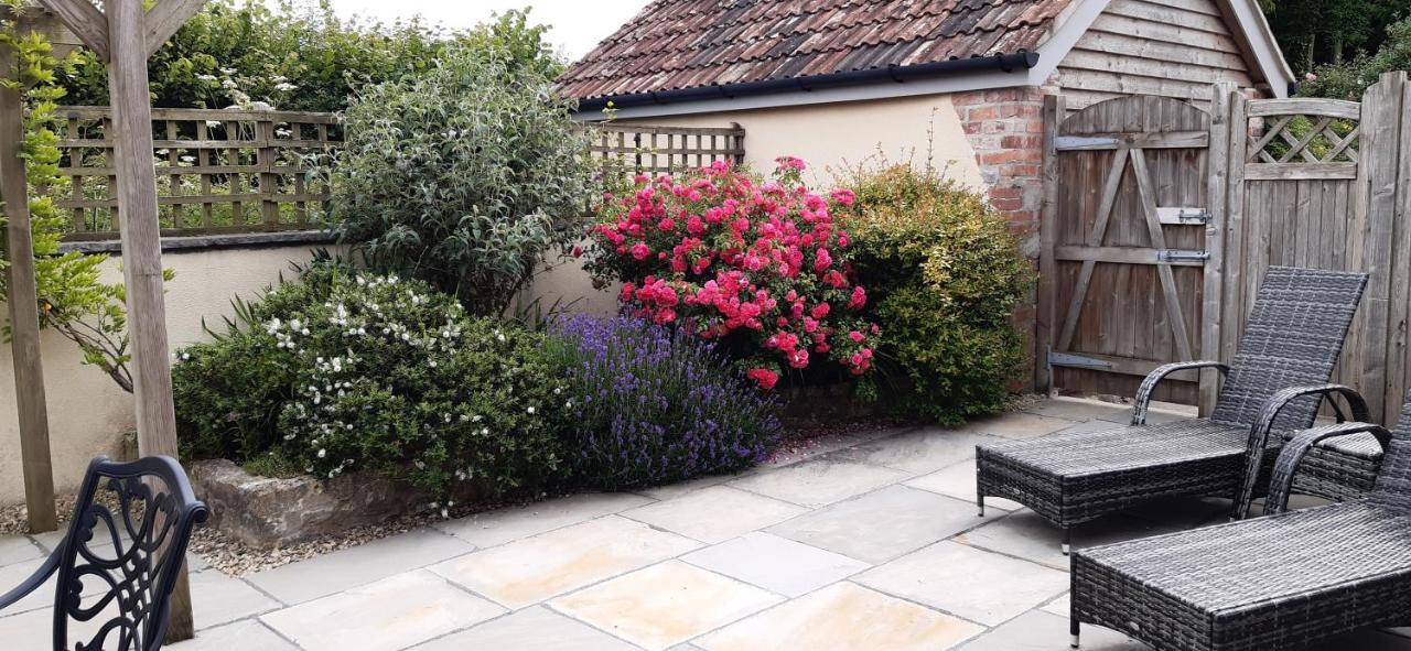 Pear Tree Cottages Wedmore Экстерьер фото